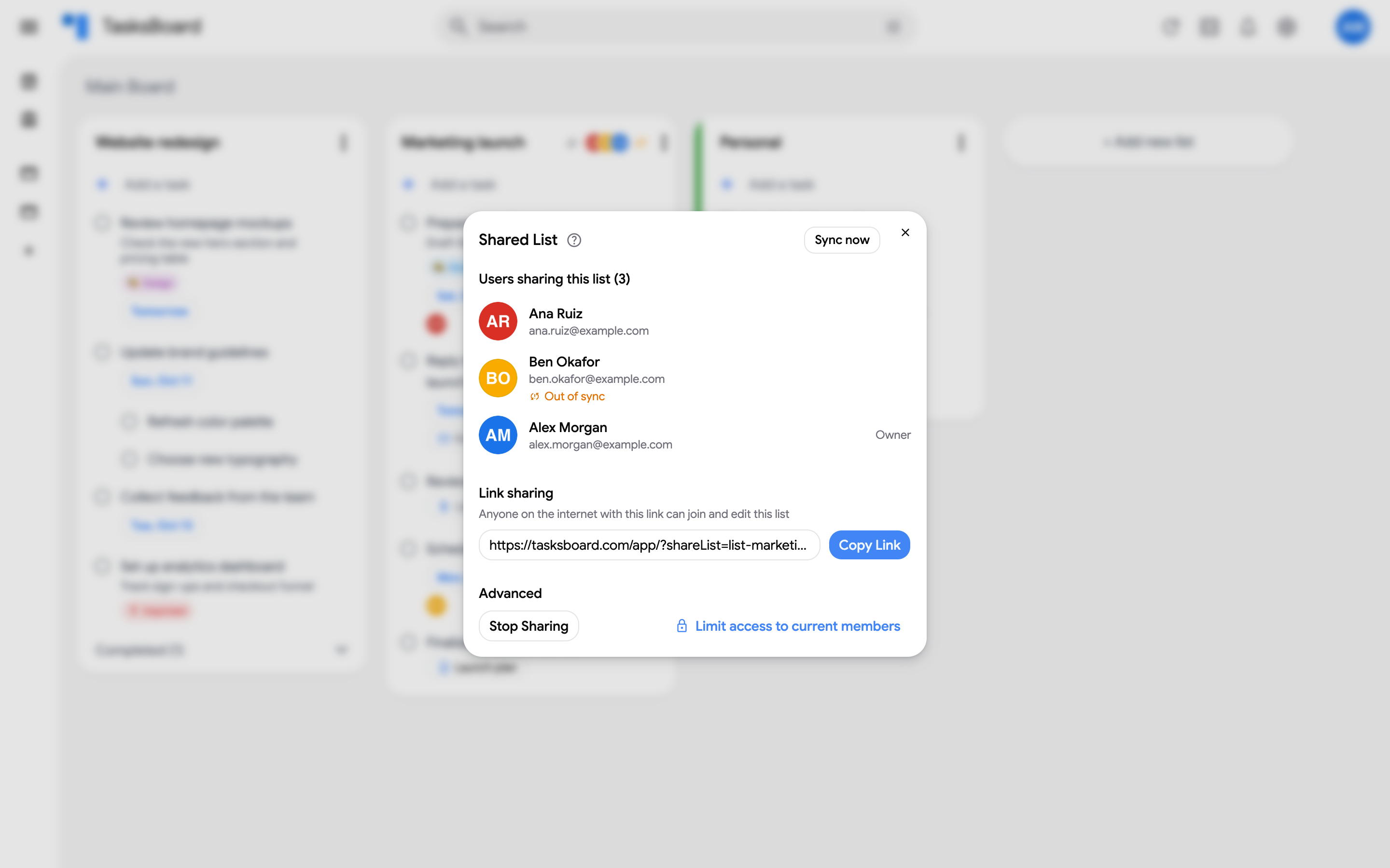 The Shared List dialog flagging a collaborator who is out of sync
